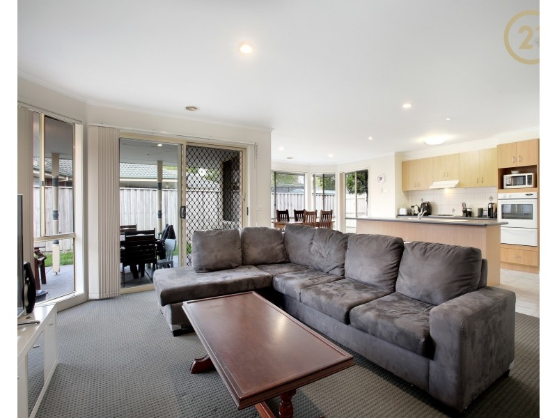 49 Edgbaston Circuit, Berwick VIC 3806