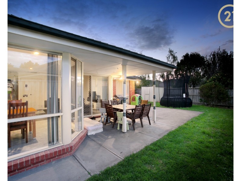 49 Edgbaston Circuit, Berwick VIC 3806