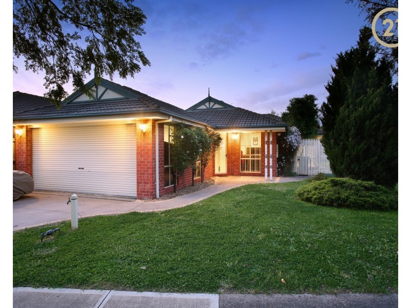 49 Edgbaston Circuit, Berwick VIC 3806