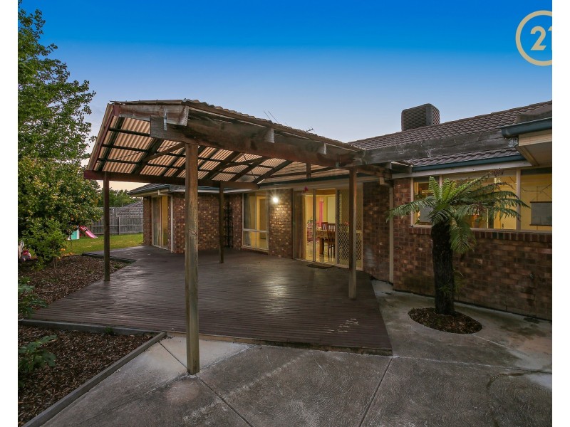 24 Fieldhouse Lane, Berwick VIC 3806