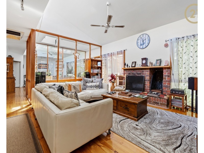 326-328 Pound Road, Narre Warren South VIC 3805