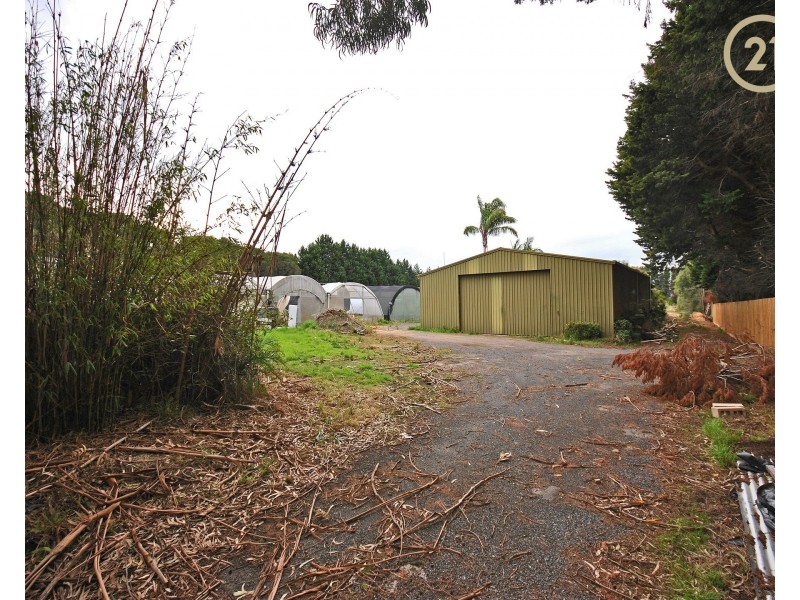 326-328 Pound Road, Narre Warren South VIC 3805