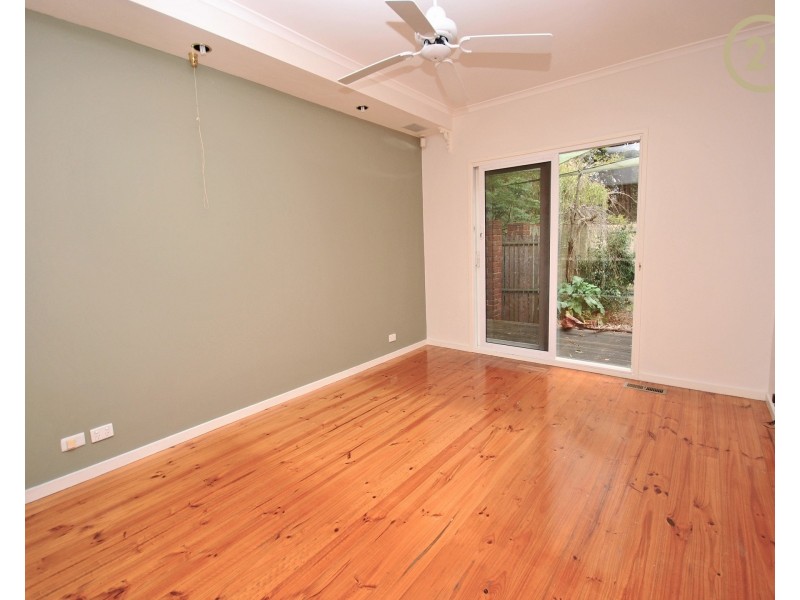 326-328 Pound Road, Narre Warren South VIC 3805