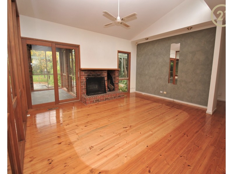 326-328 Pound Road, Narre Warren South VIC 3805