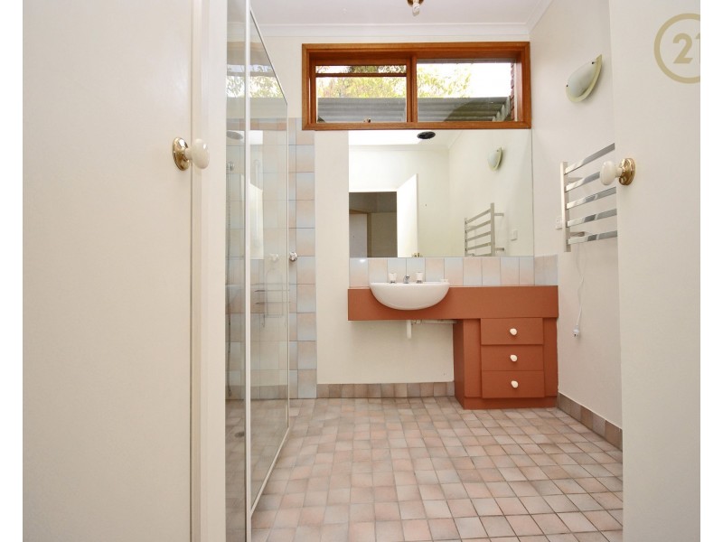 326-328 Pound Road, Narre Warren South VIC 3805