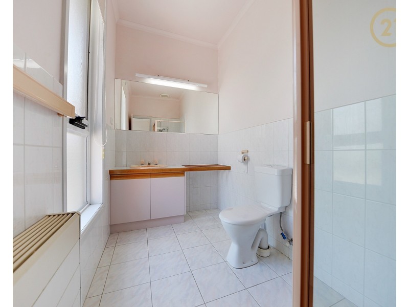 111 Telford Drive, Berwick VIC 3806