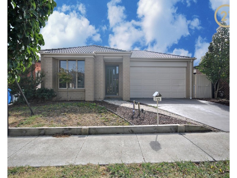 13 Appaloosa Drive, Clyde North VIC 3978