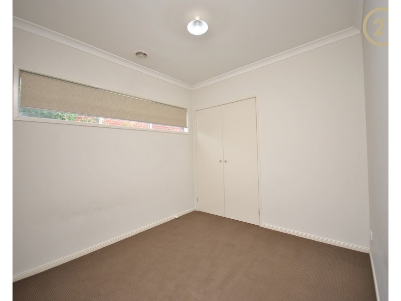 5 Datura Avenue, Cranbourne North VIC 3977