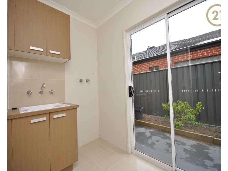 5 Datura Avenue, Cranbourne North VIC 3977