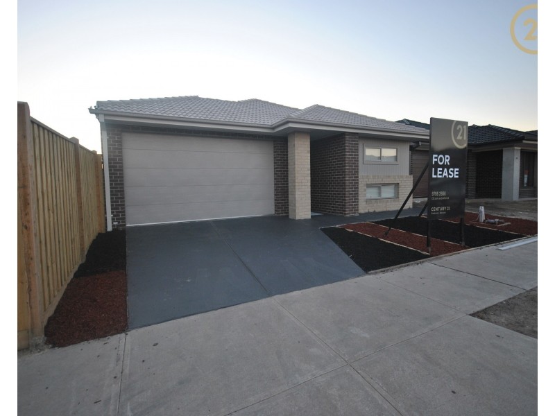 3 Kamala Road, Clyde North VIC 3978