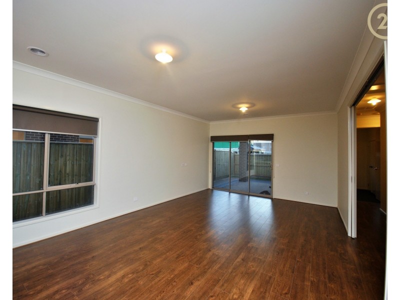 3 Kamala Road, Clyde North VIC 3978