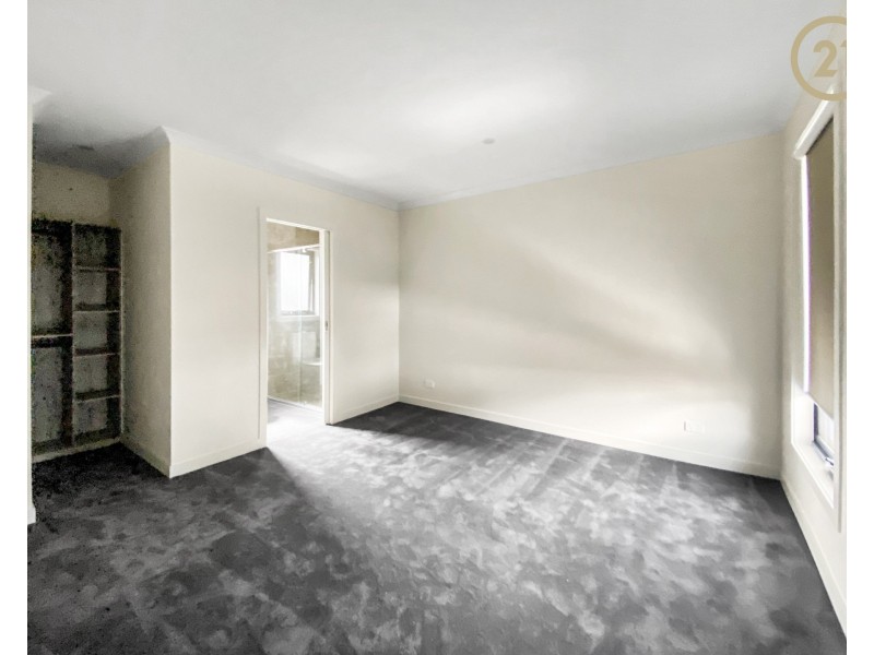 81 Aldridge Street, Endeavour Hills VIC 3802