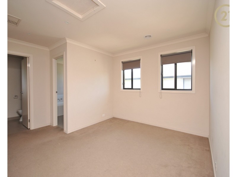 23 Premier Drive, Berwick VIC 3806