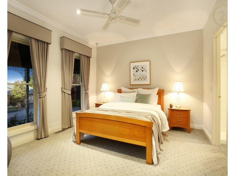 4 Flowerdale Court, Narre Warren South VIC 3805