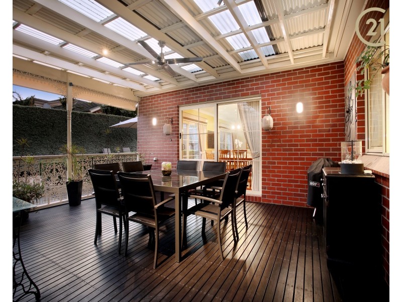 4 Flowerdale Court, Narre Warren South VIC 3805