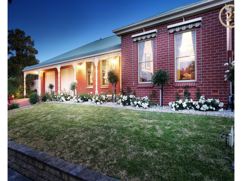 4 Flowerdale Court, Narre Warren South VIC 3805