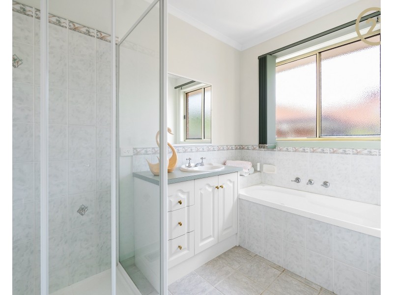 14 Lochard Terrace, Narre Warren VIC 3805