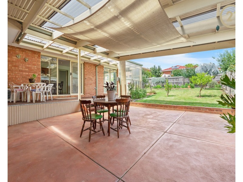 14 Lochard Terrace, Narre Warren VIC 3805