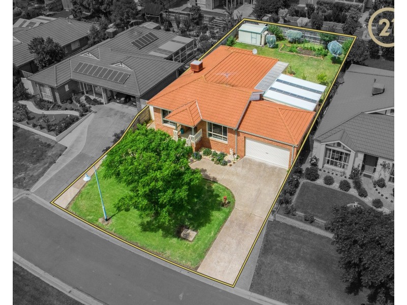 14 Lochard Terrace, Narre Warren VIC 3805