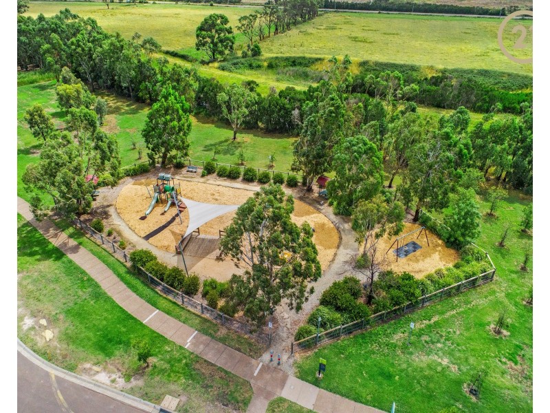 14 Lochard Terrace, Narre Warren VIC 3805