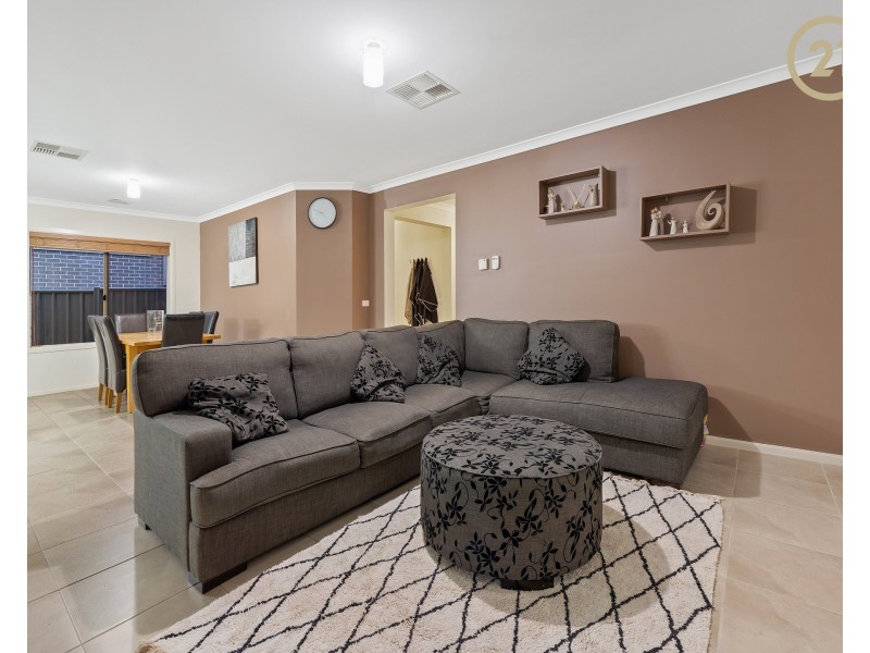 122 Alisma Boulevard, Cranbourne North VIC 3977