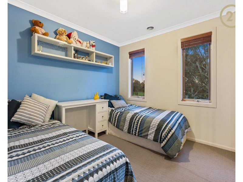 122 Alisma Boulevard, Cranbourne North VIC 3977