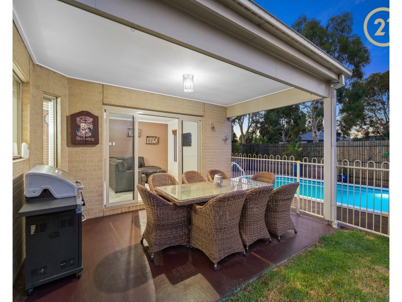 122 Alisma Boulevard, Cranbourne North VIC 3977