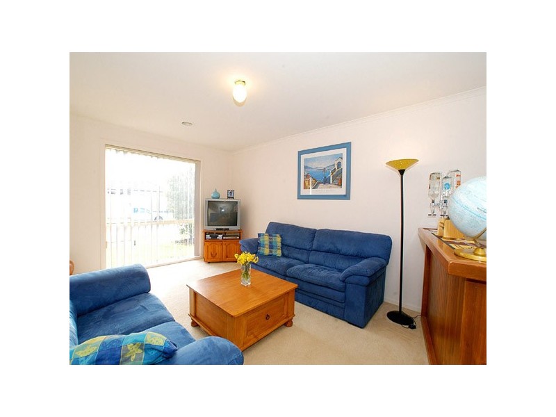 15 Bounty Way, Berwick VIC 3806