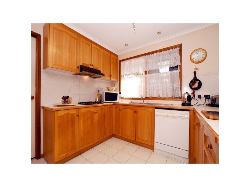 27 Insignia Crescent, Berwick VIC 3806