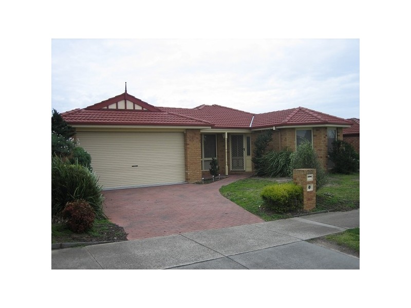 20 Portofino Drive, Cranbourne North VIC 3977