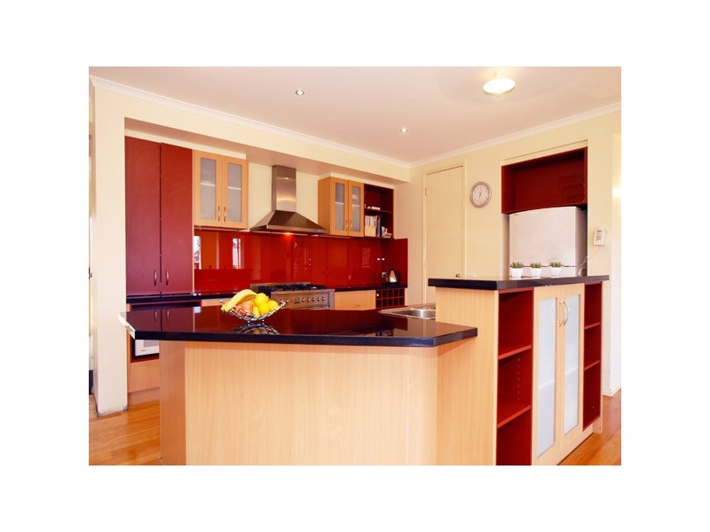 4 Mathoura Court, Berwick VIC 3806