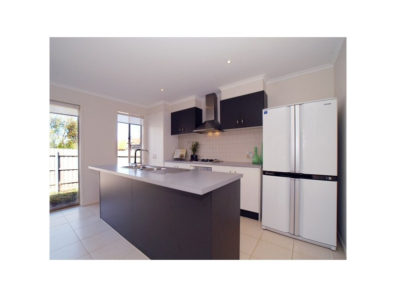 37 Stefan Drive, Berwick VIC 3806