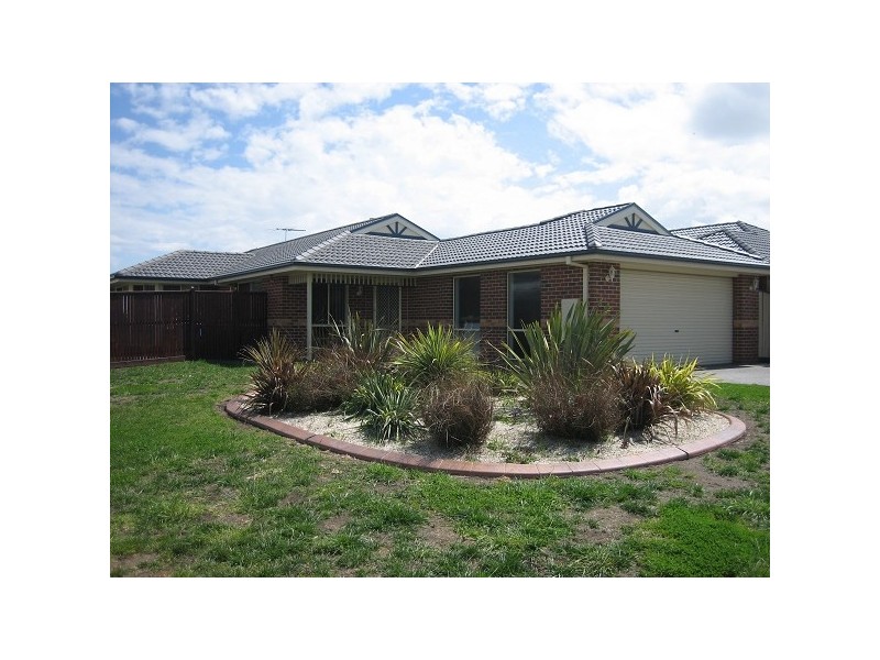 48 Don Collins Way, Berwick VIC 3806