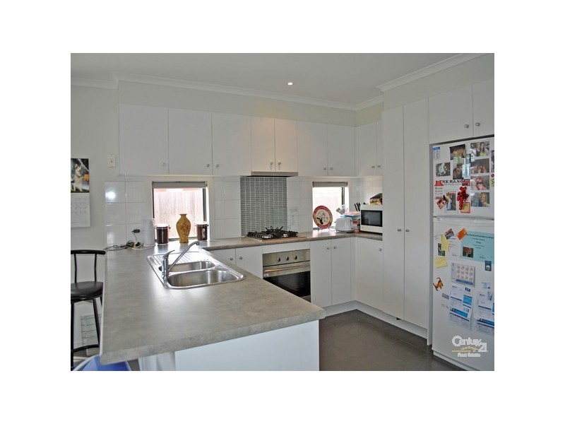 68 Golf Links Road, Berwick VIC 3806