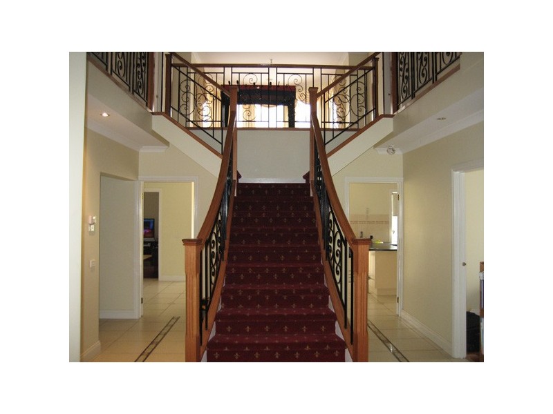 16 Eureka Crescent, Narre Warren VIC 3805