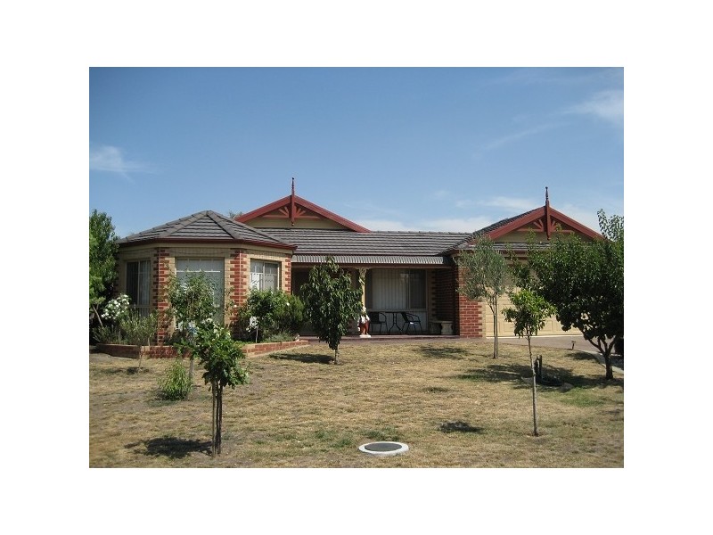 13 Caulfield Court, Narre Warren VIC 3805