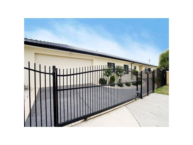 7 Tegans Close, Hallam VIC 3803