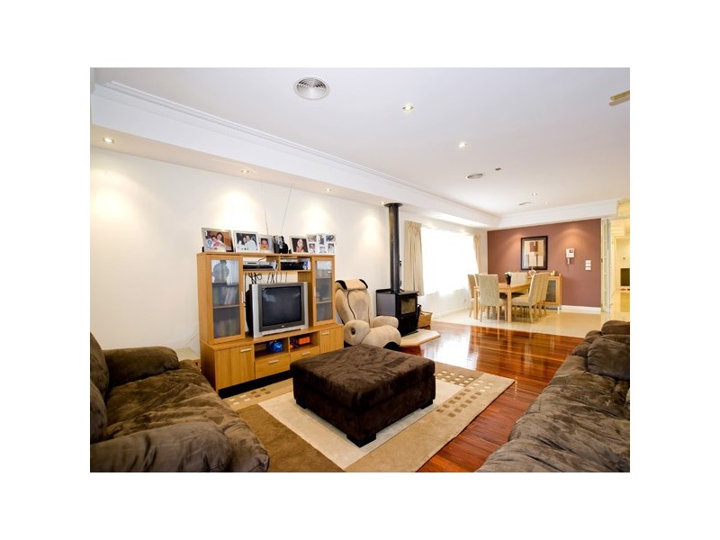 7 Tegans Close, Hallam VIC 3803