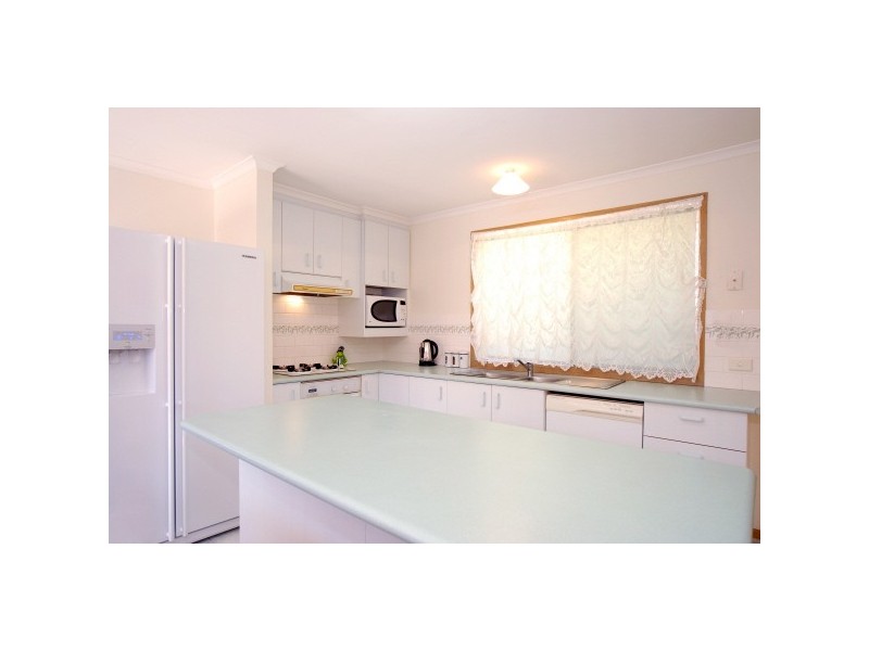 6 Adelaide Close, Berwick VIC 3806