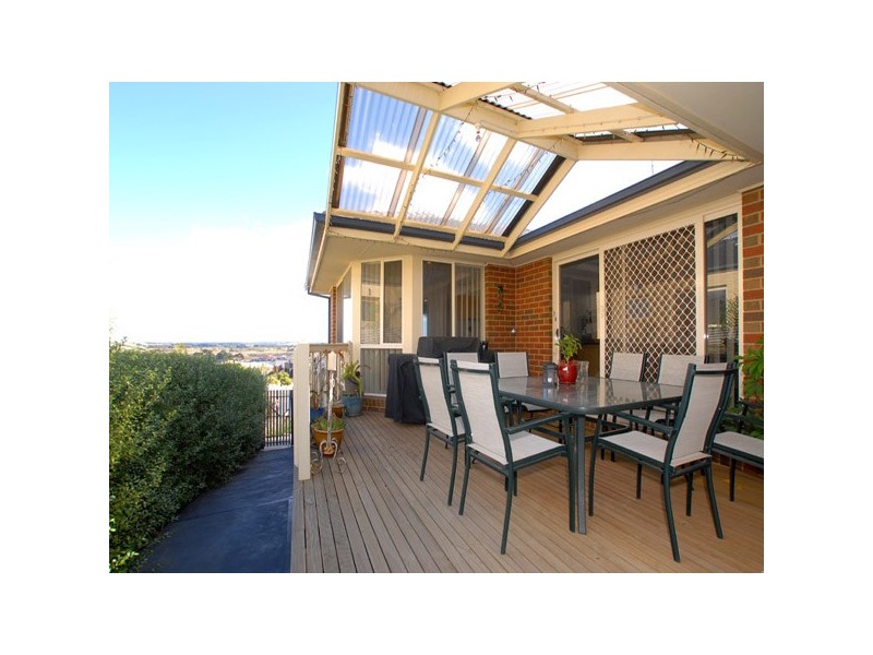 70 Bridgewater Boulevard, Berwick VIC 3806