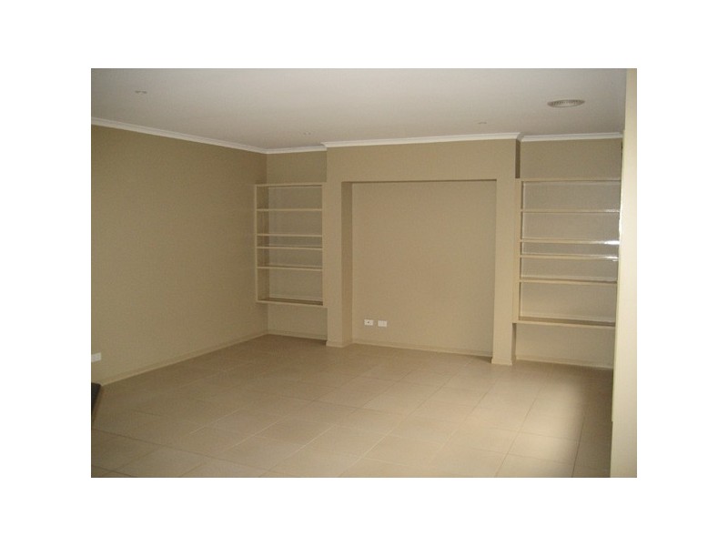 81 Skyline Way, Berwick VIC 3806