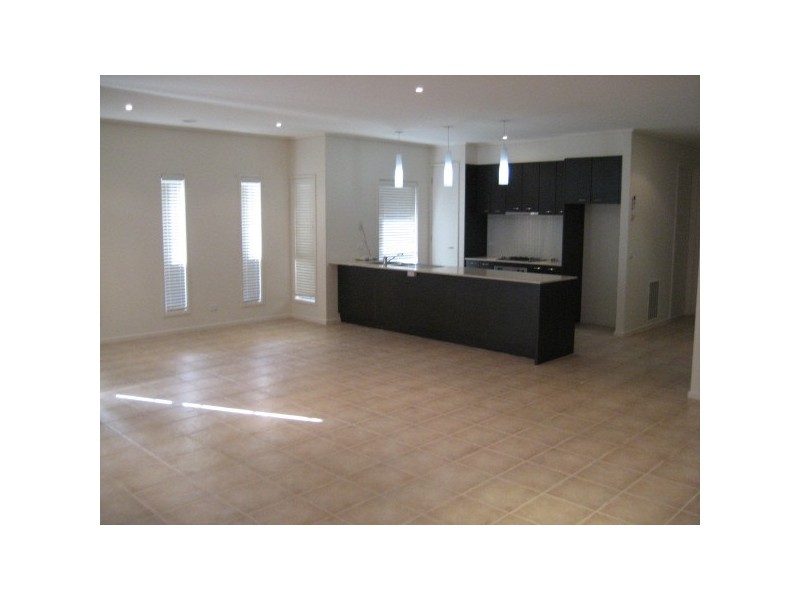 11 Greenhaven Terrace, Berwick VIC 3806