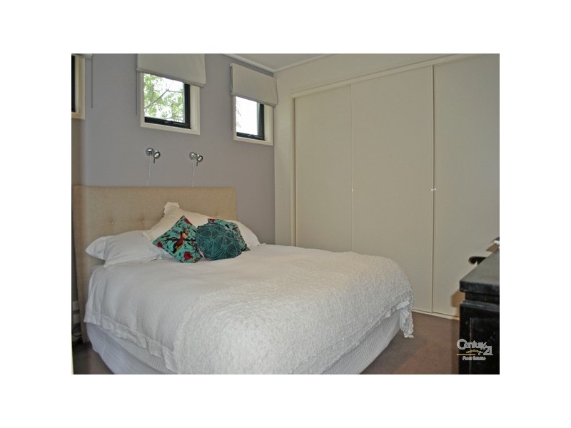 11 Greenhaven Terrace, Berwick VIC 3806