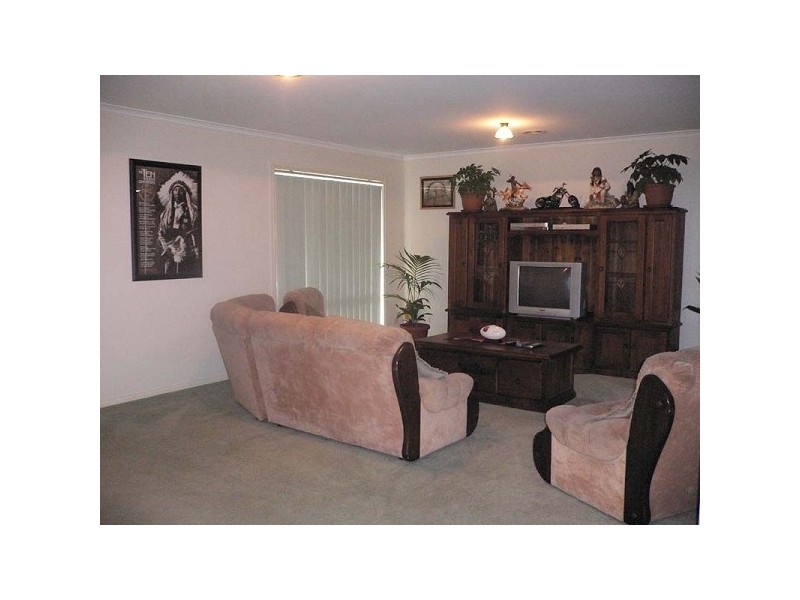 55 Bounty Way, Berwick VIC 3806