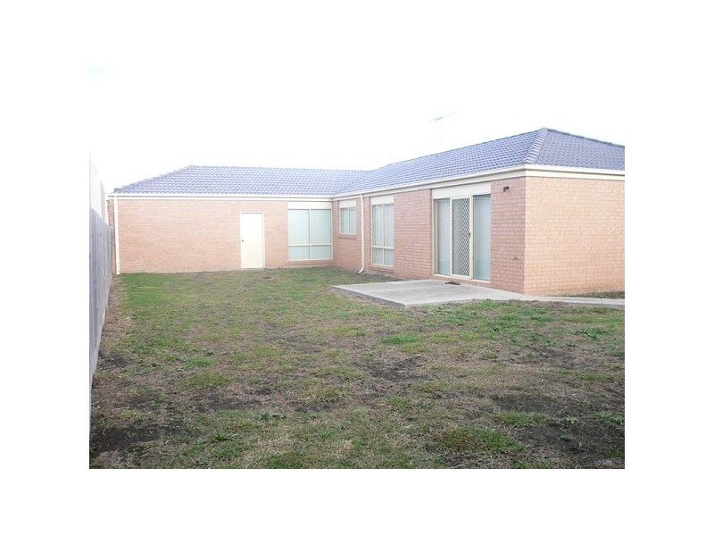 55 Bounty Way, Berwick VIC 3806