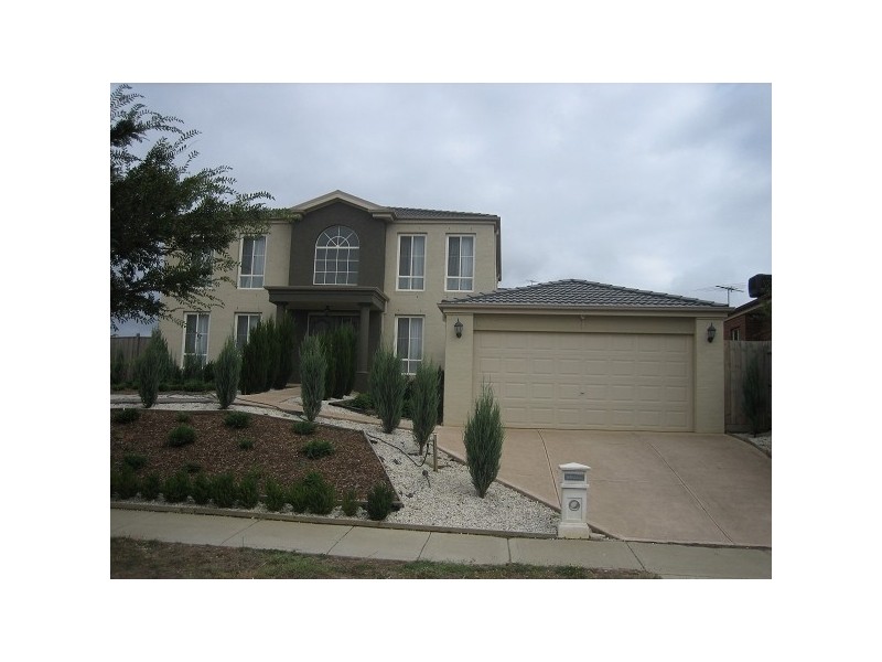 107 Berwick Springs Promenade, Narre Warren South VIC 3805