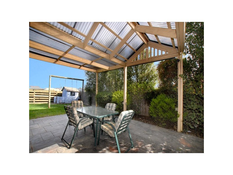 5 Hedgeley Drive, Berwick VIC 3806