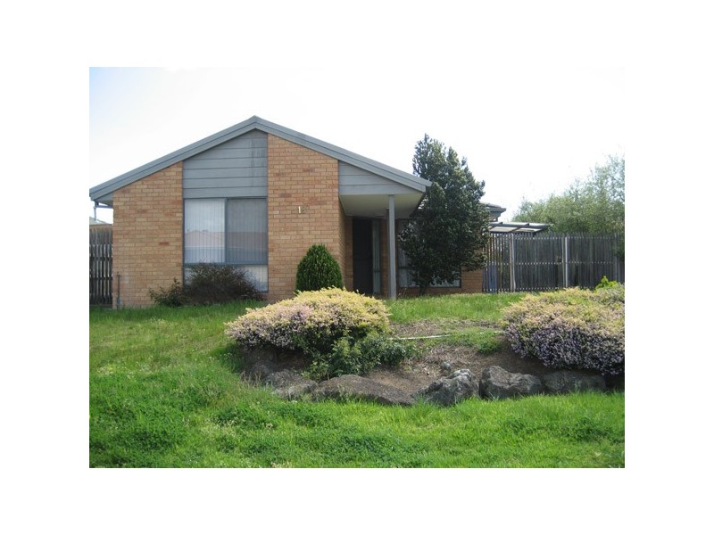 18 Nita Close, Narre Warren VIC 3805
