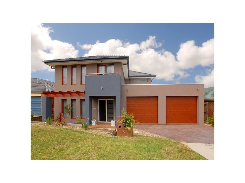 1 Glade Court, Berwick VIC 3806