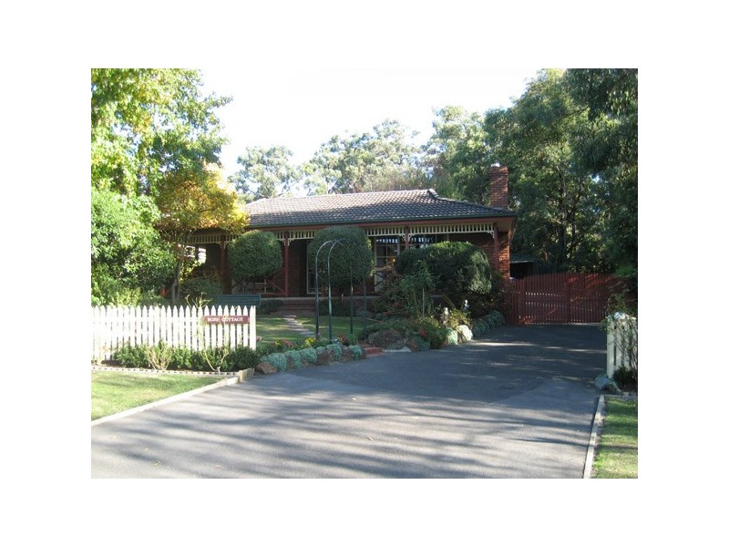 15 Paul Grove, Beaconsfield Upper VIC 3808